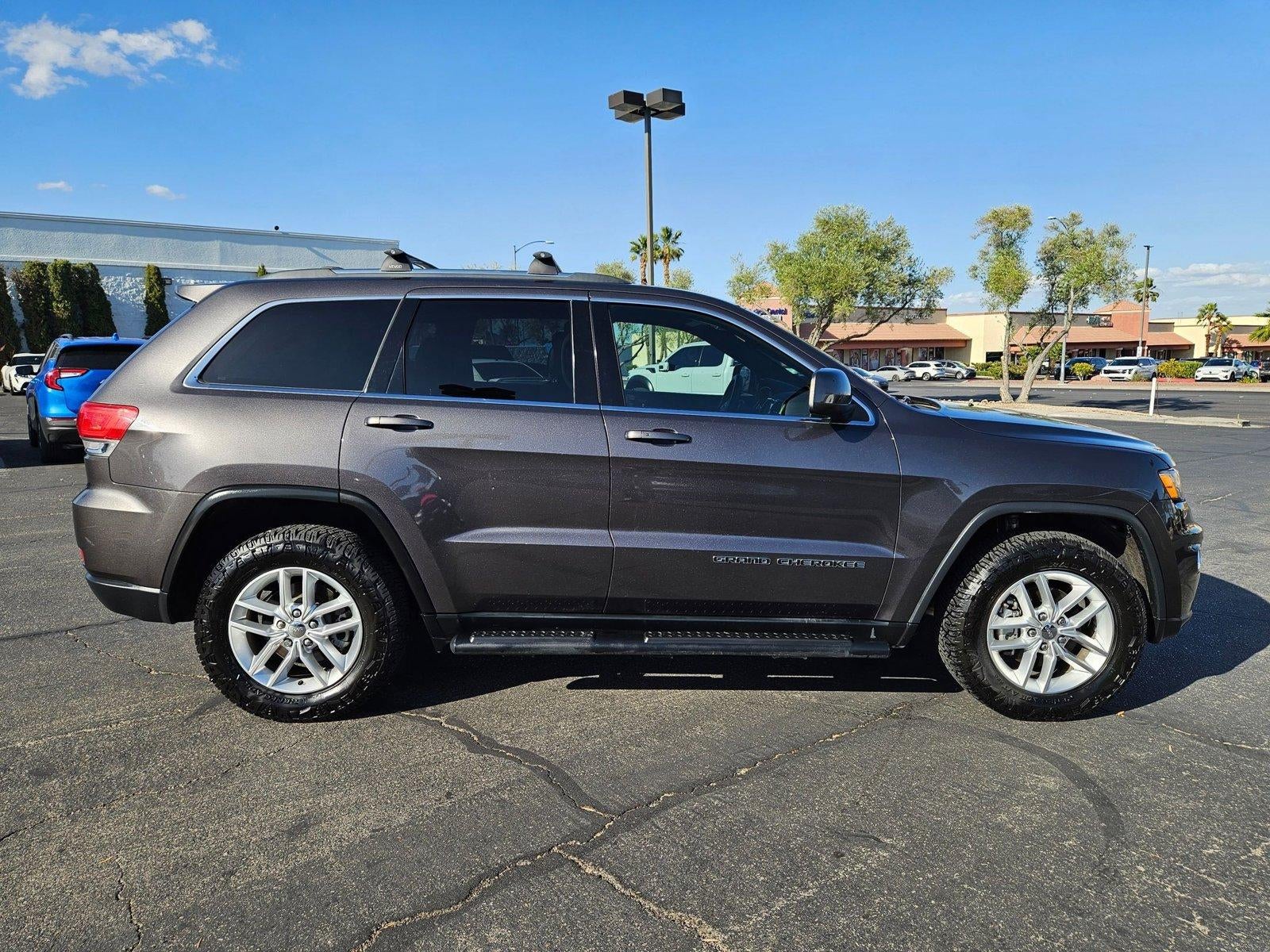 2017 Jeep Grand Cherokee Laredo 4x4