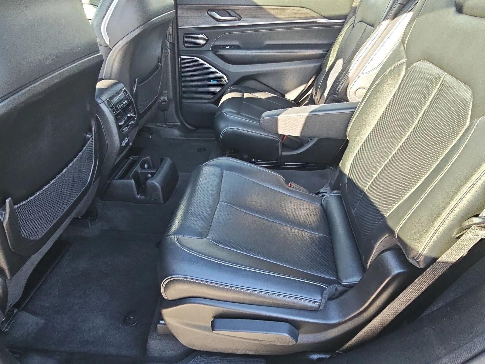 2022 Jeep Grand Cherokee L Overland 4x4