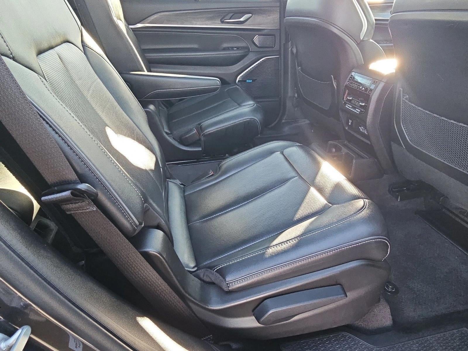 2022 Jeep Grand Cherokee L Overland 4x4