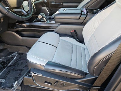 2025 Ford F-150 Lightning Platinum