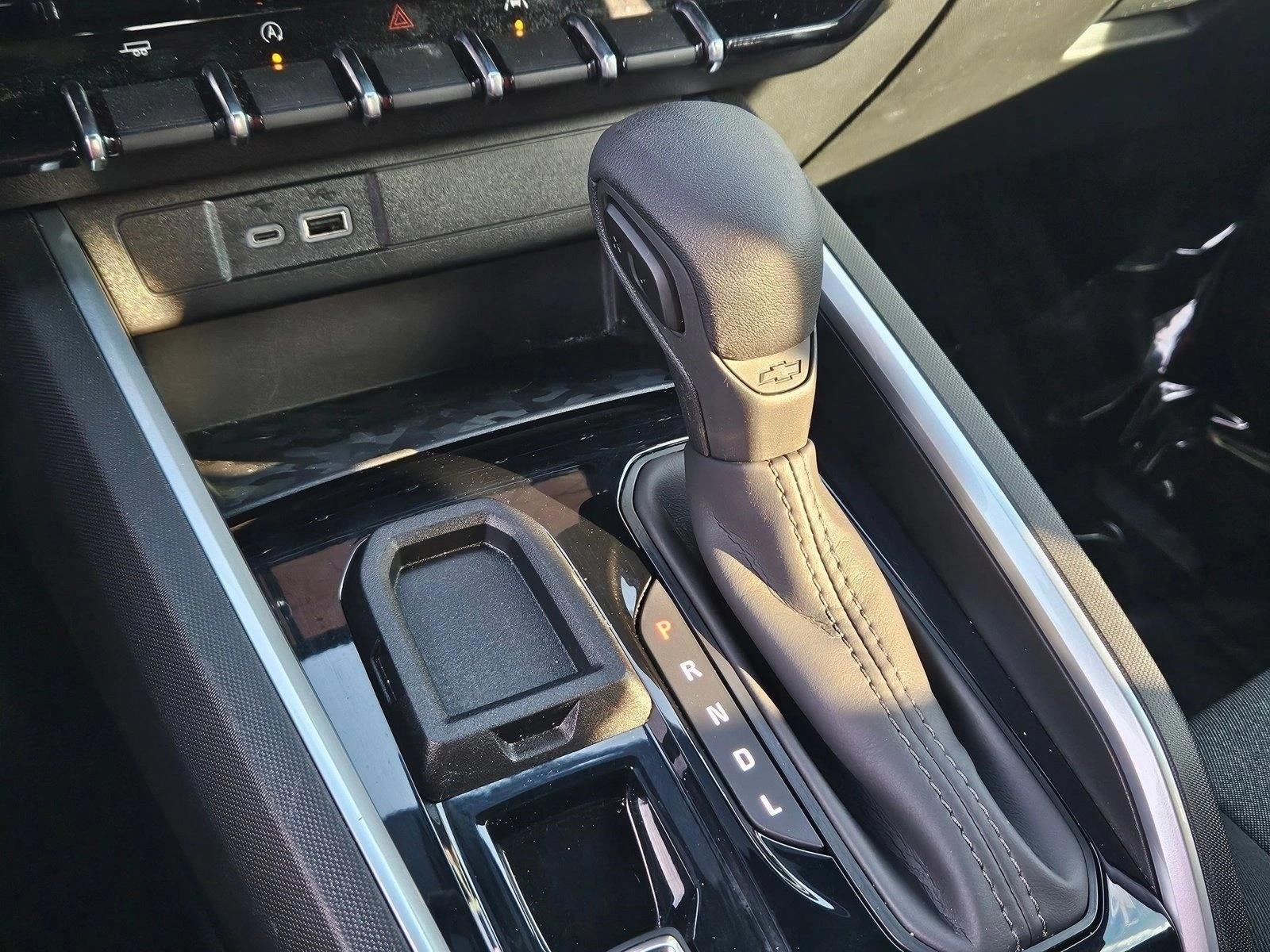 2025 Chevrolet Colorado WT/LT