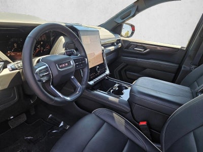 2025 GMC Yukon Elevation