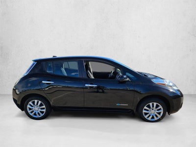 2016 Nissan LEAF S