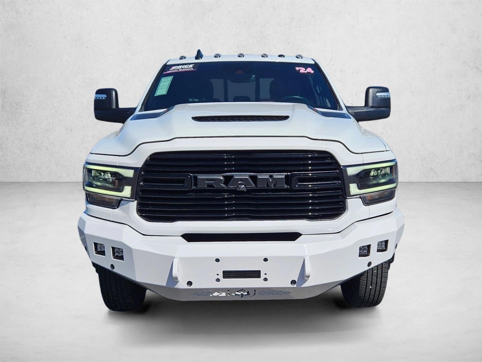 2024 RAM 3500 Laramie Crew Cab 4x4 8' Box