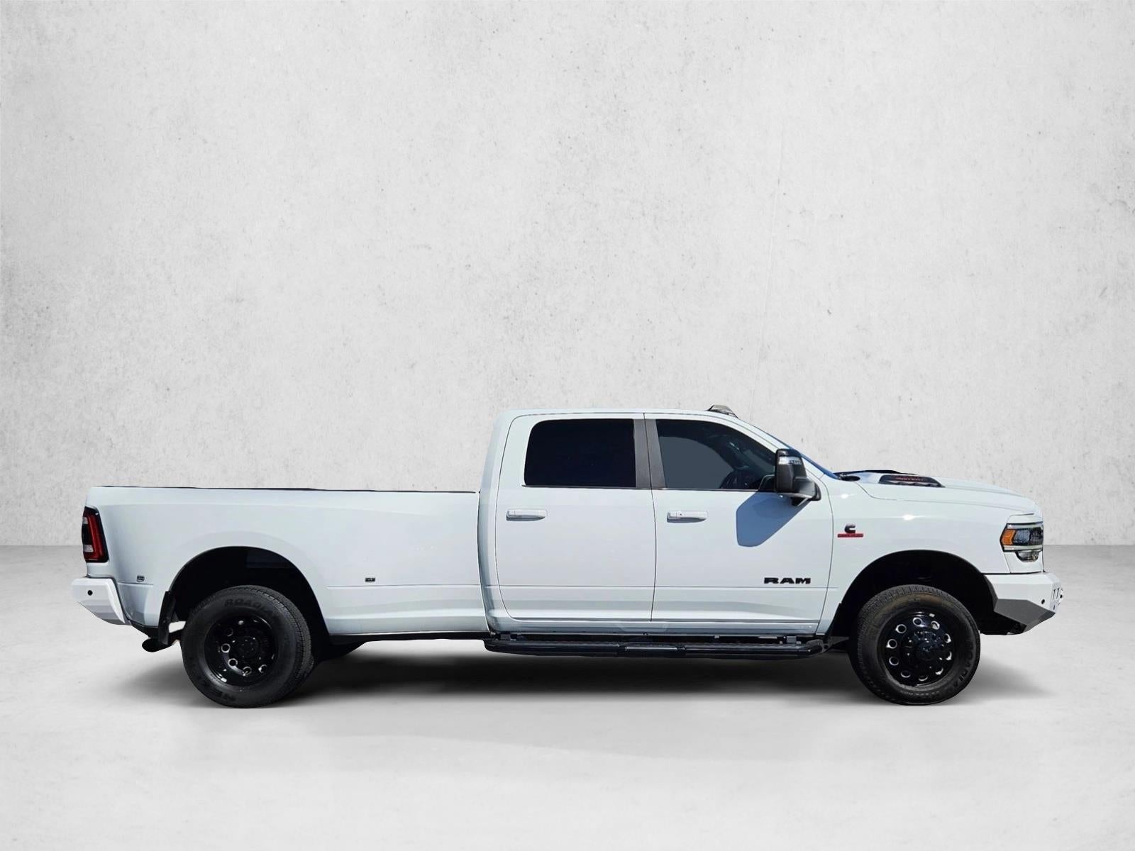 2024 RAM 3500 Laramie Crew Cab 4x4 8' Box
