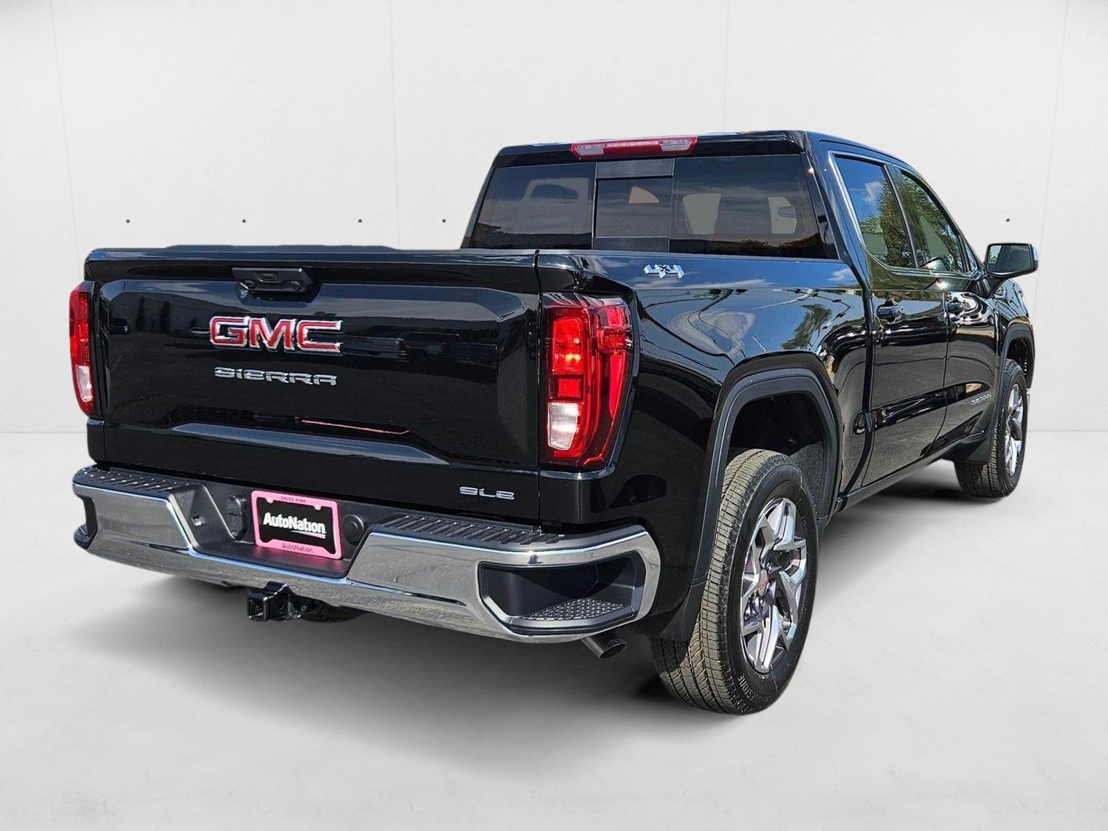 2025 GMC Sierra 1500 SLE