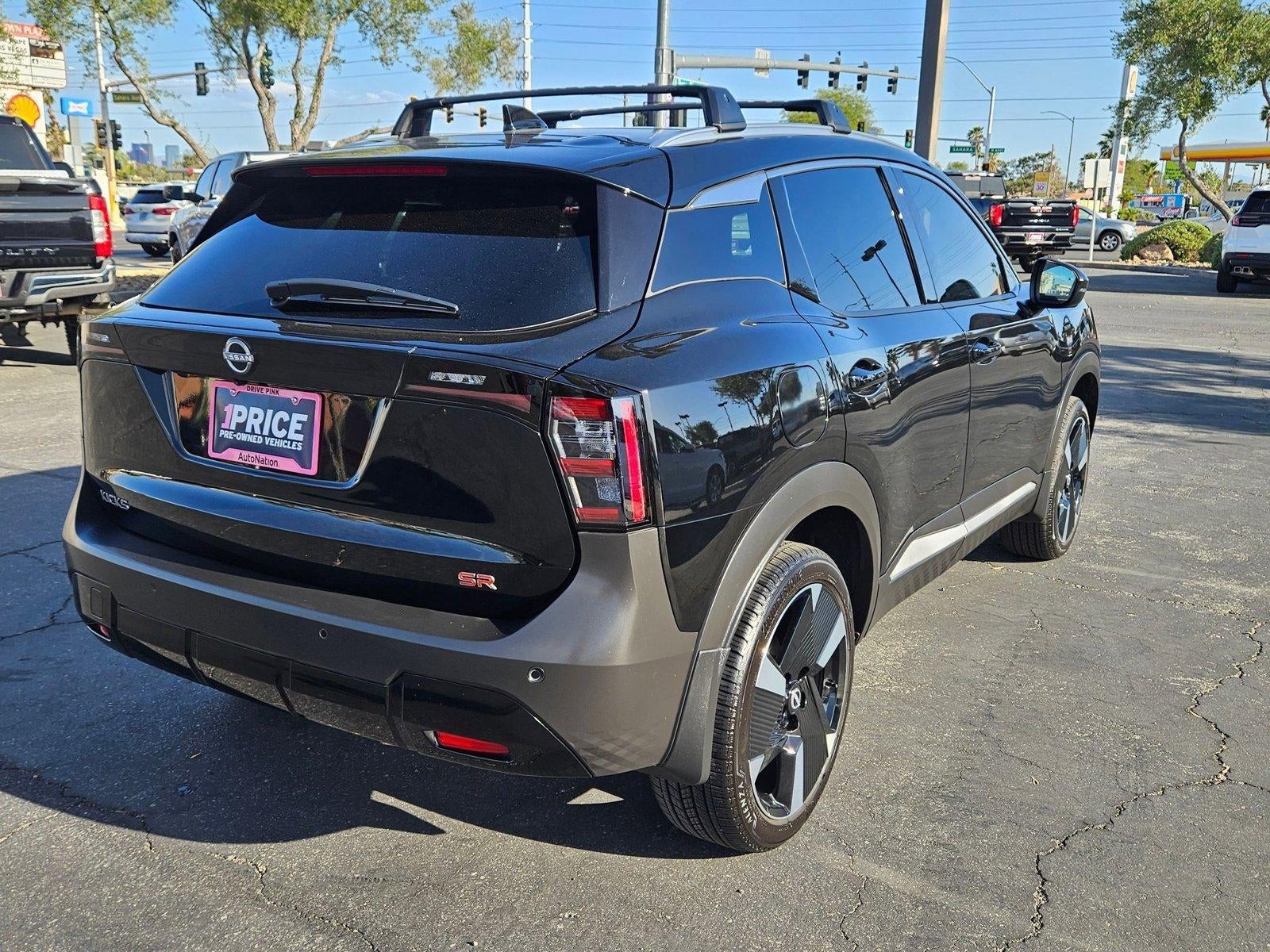 2025 Nissan Kicks SR