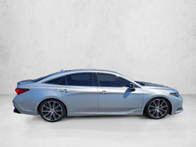 2019 Toyota Avalon XSE