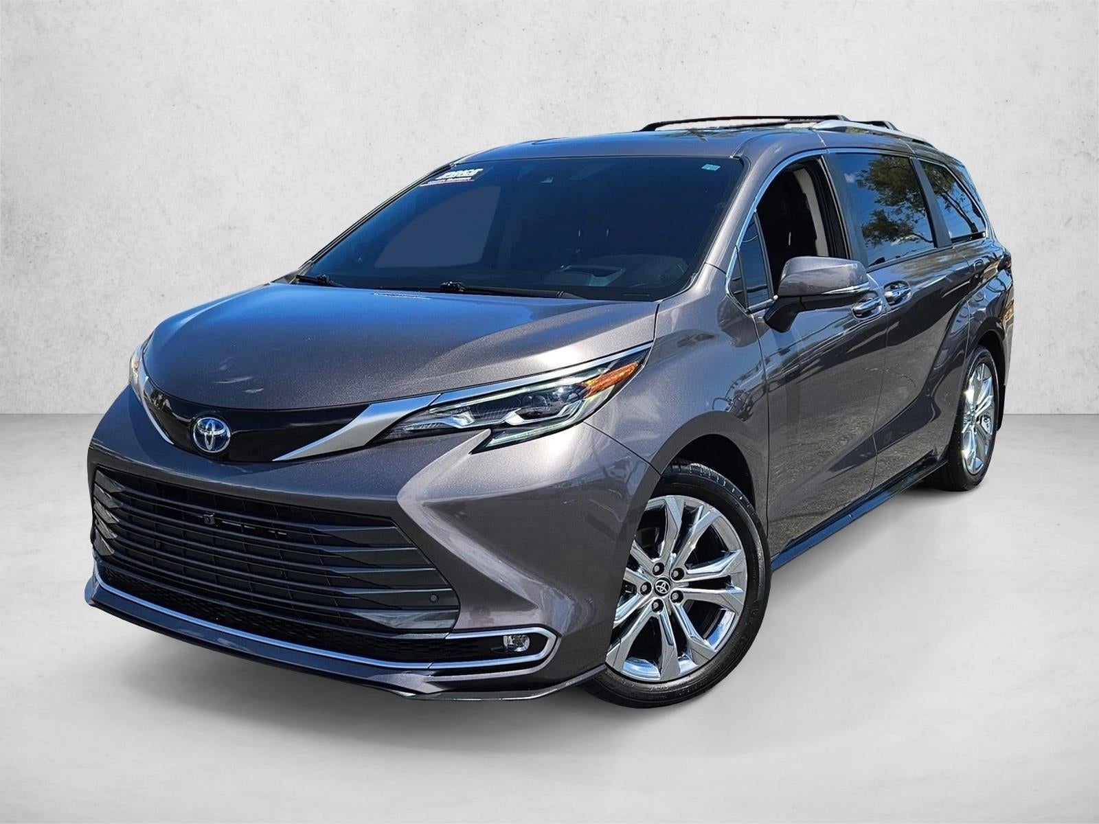 2024 Toyota Sienna Platinum