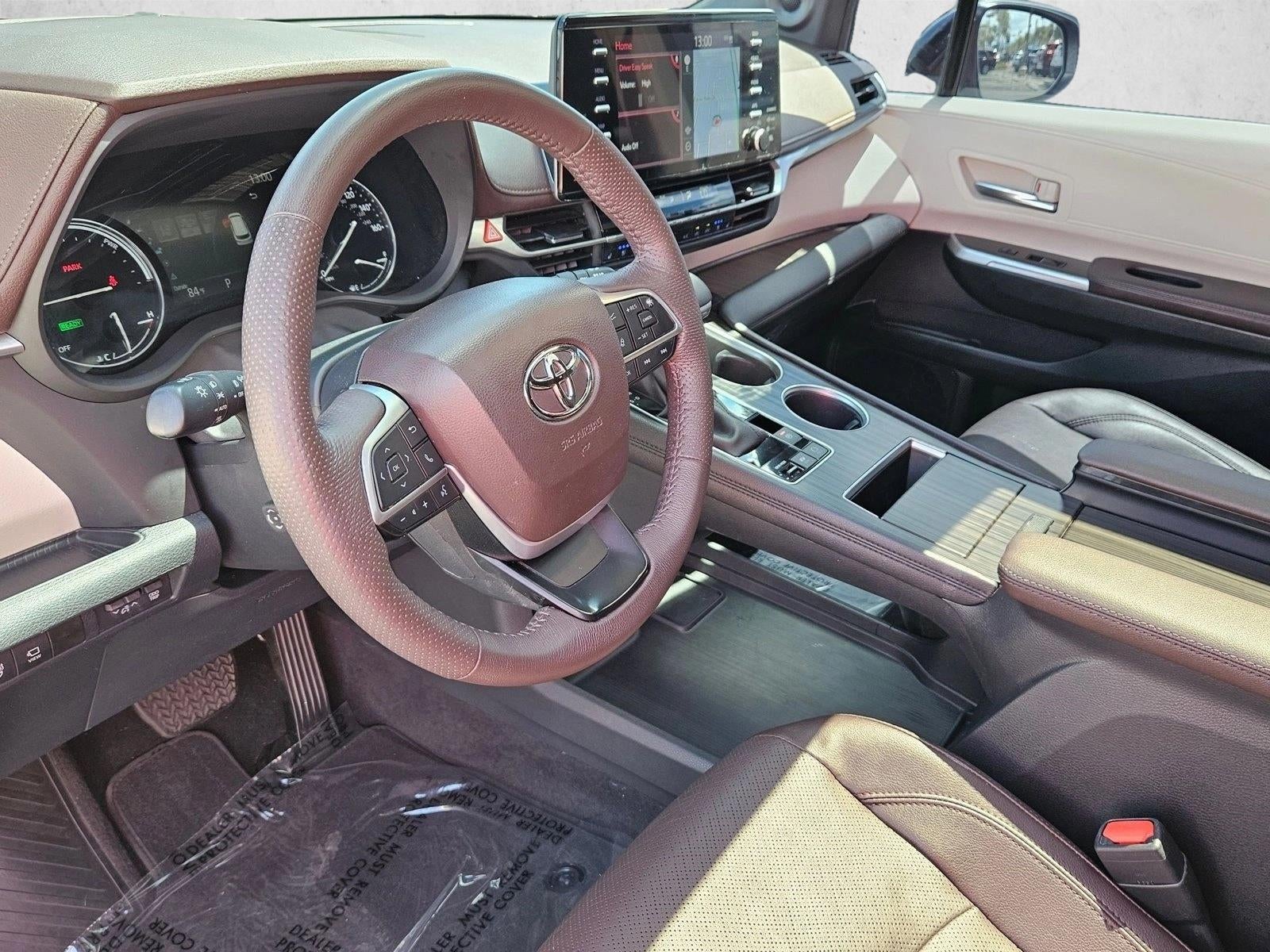2024 Toyota Sienna Platinum