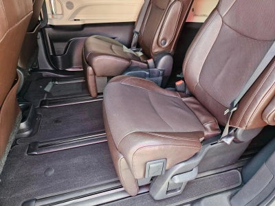 2024 Toyota Sienna Platinum