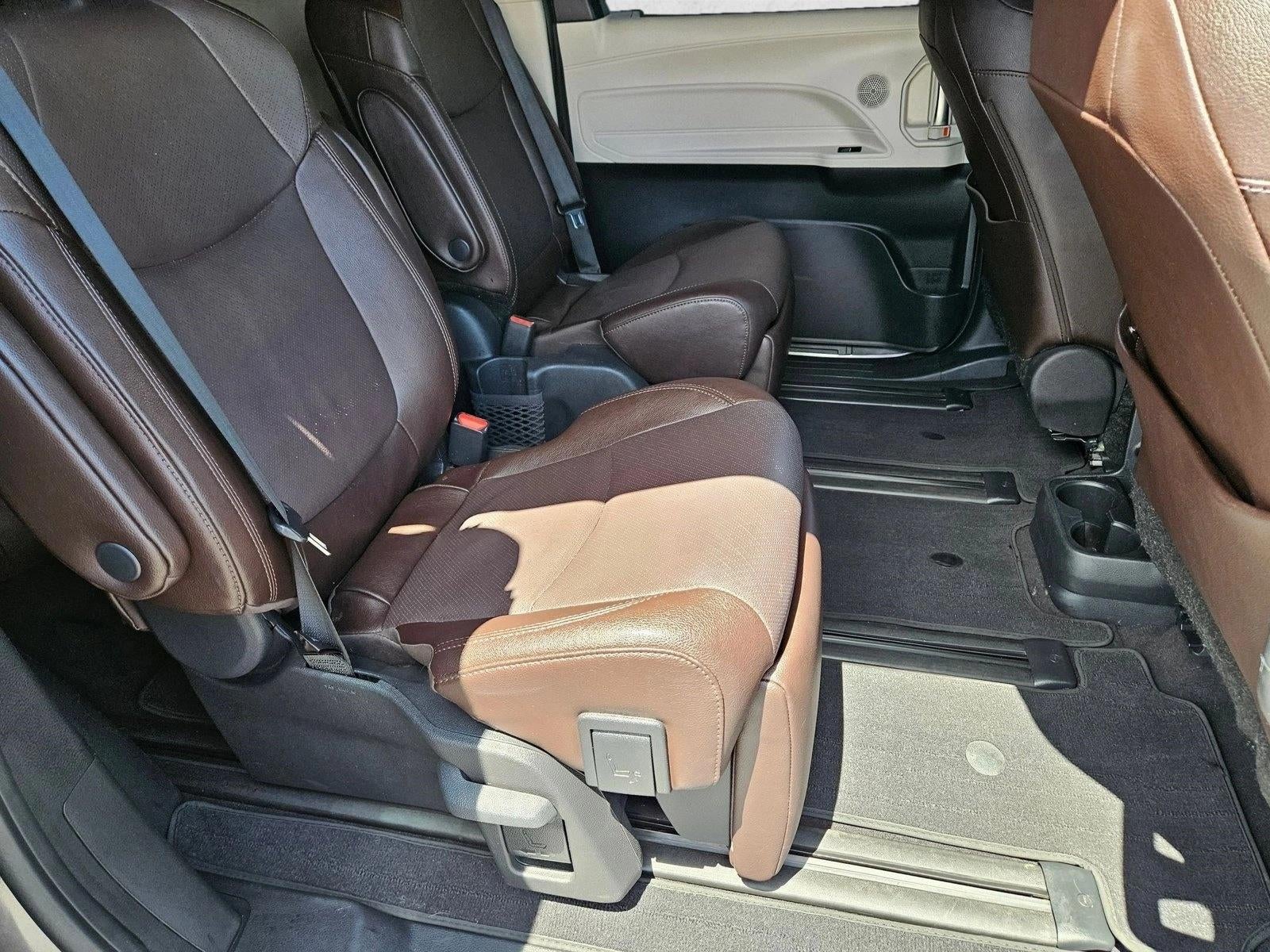 2024 Toyota Sienna Platinum
