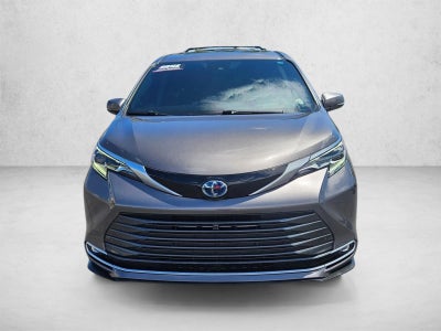 2024 Toyota Sienna Platinum