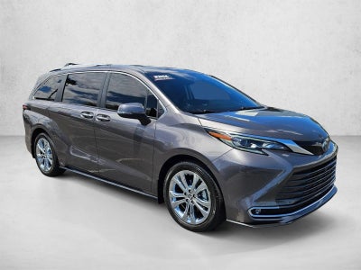 2024 Toyota Sienna Platinum