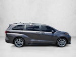 2024 Toyota Sienna Platinum