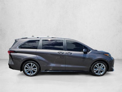 2024 Toyota Sienna Platinum