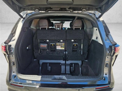 2024 Toyota Sienna Platinum