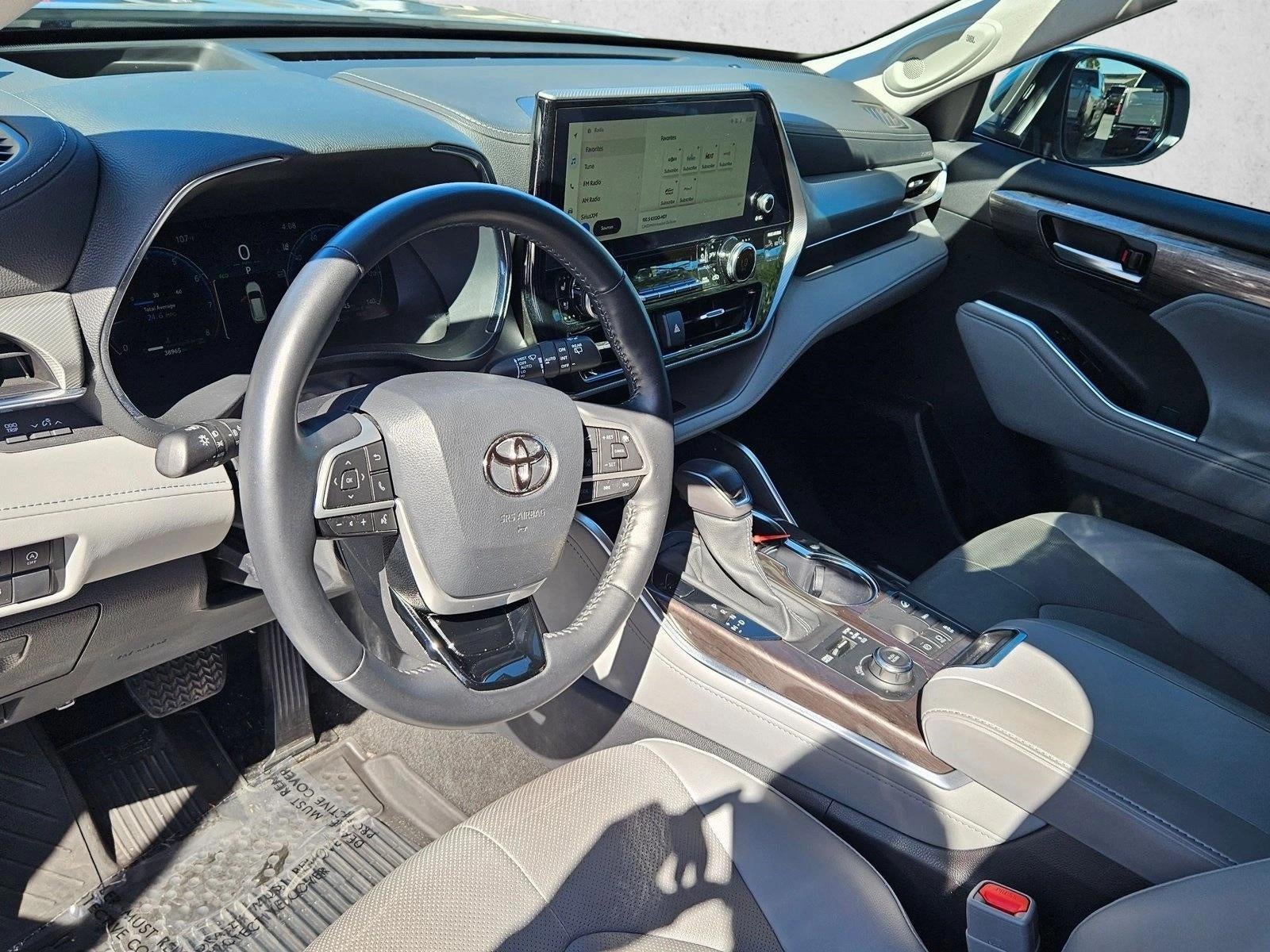 2023 Toyota Highlander Platinum