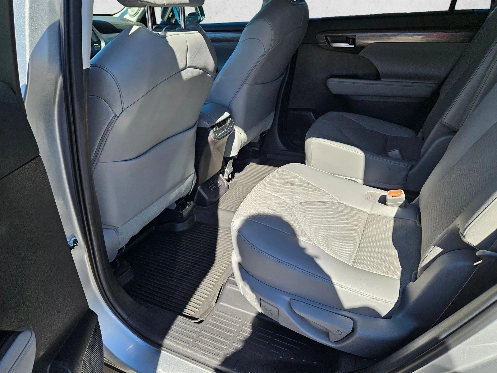 2023 Toyota Highlander Platinum