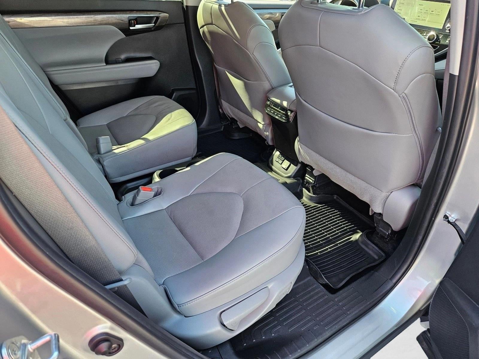 2023 Toyota Highlander Platinum