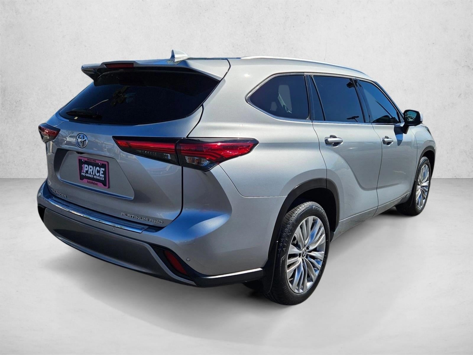 2023 Toyota Highlander Platinum