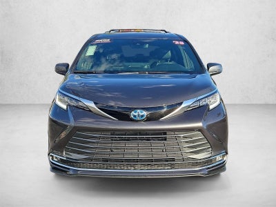2025 Toyota Sienna Limited