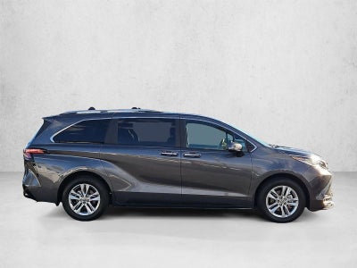 2025 Toyota Sienna Limited
