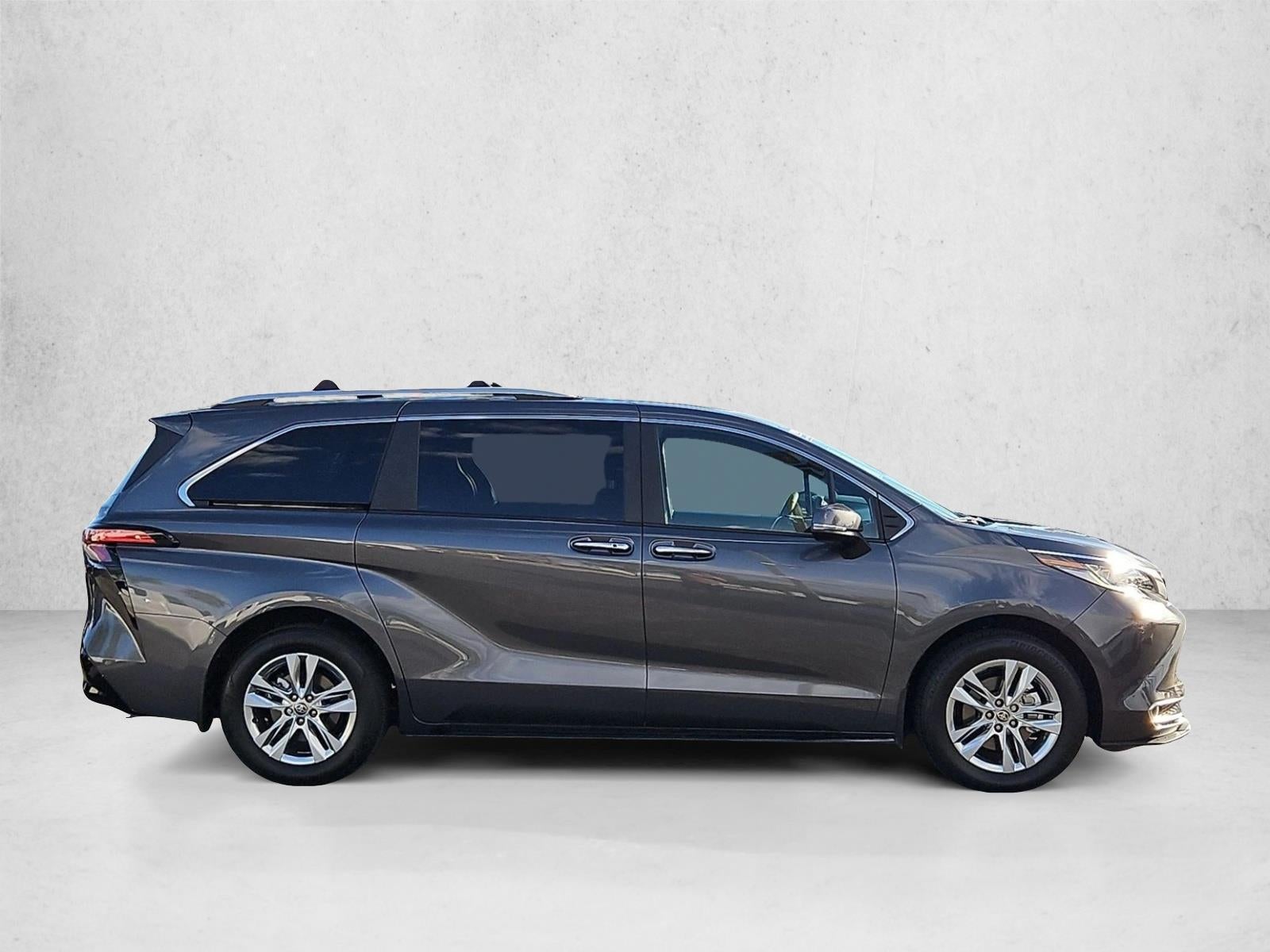 2025 Toyota Sienna Limited