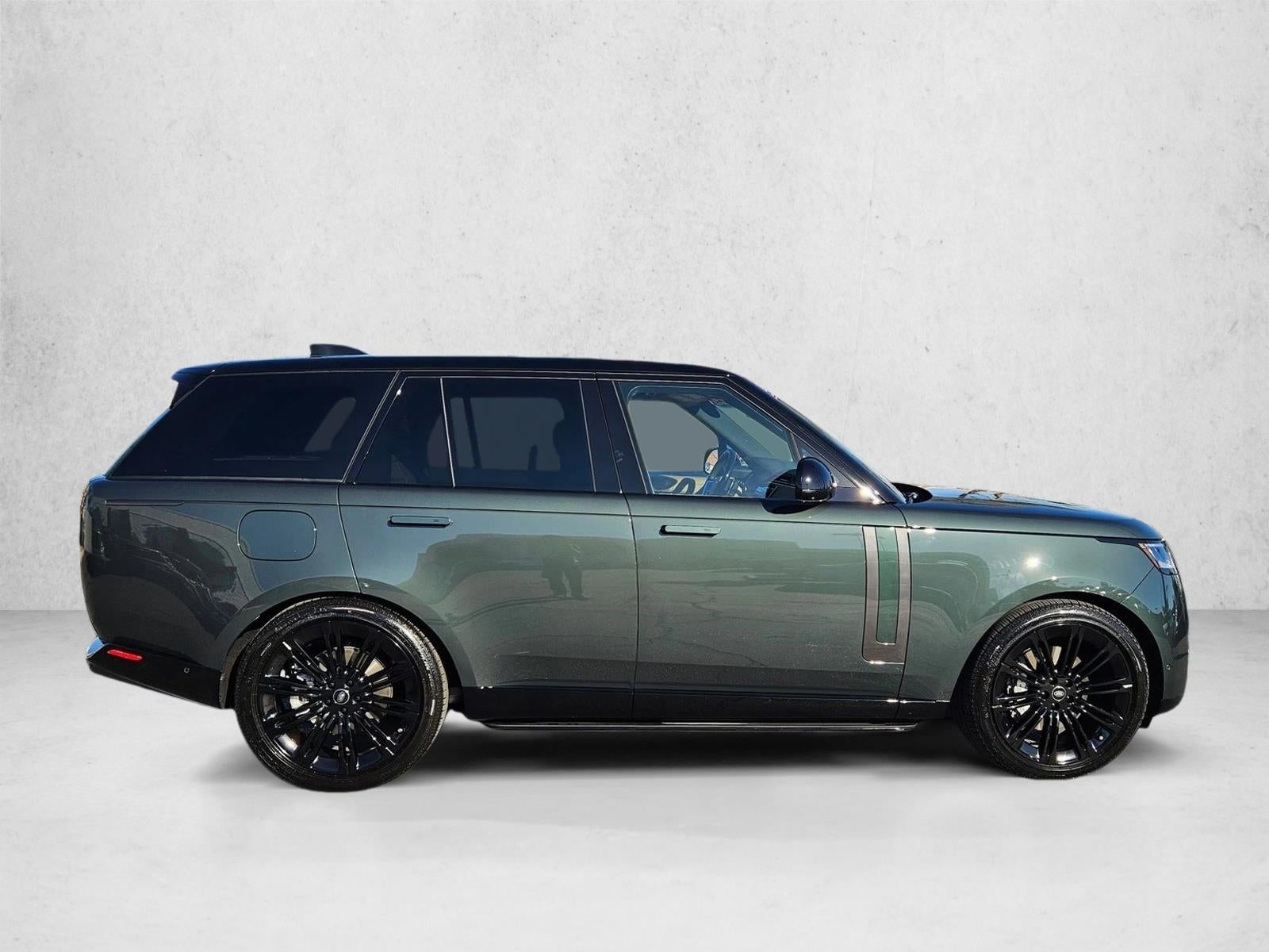 2025 Land Rover Range Rover SE