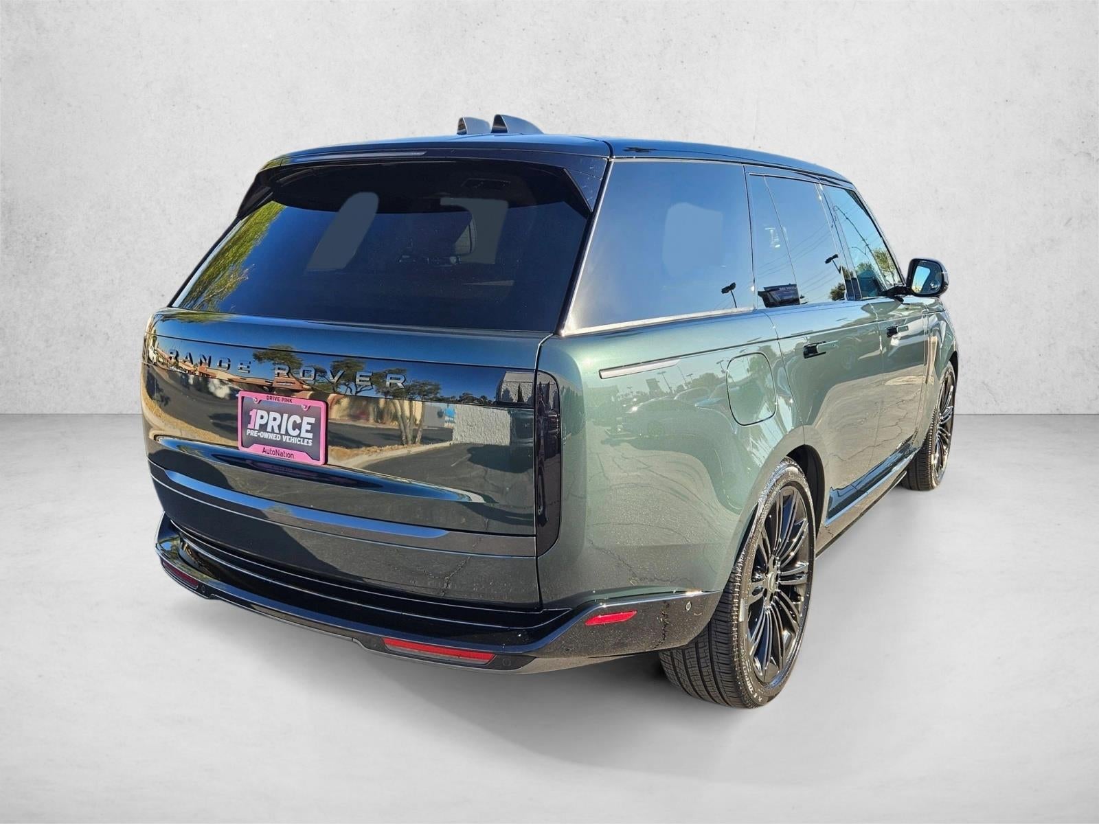 2025 Land Rover Range Rover SE