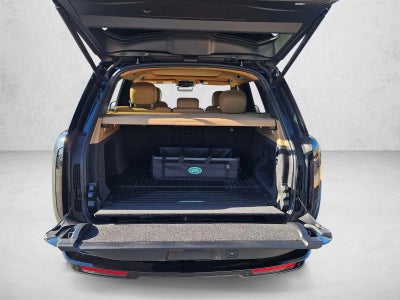 2025 Land Rover Range Rover SE