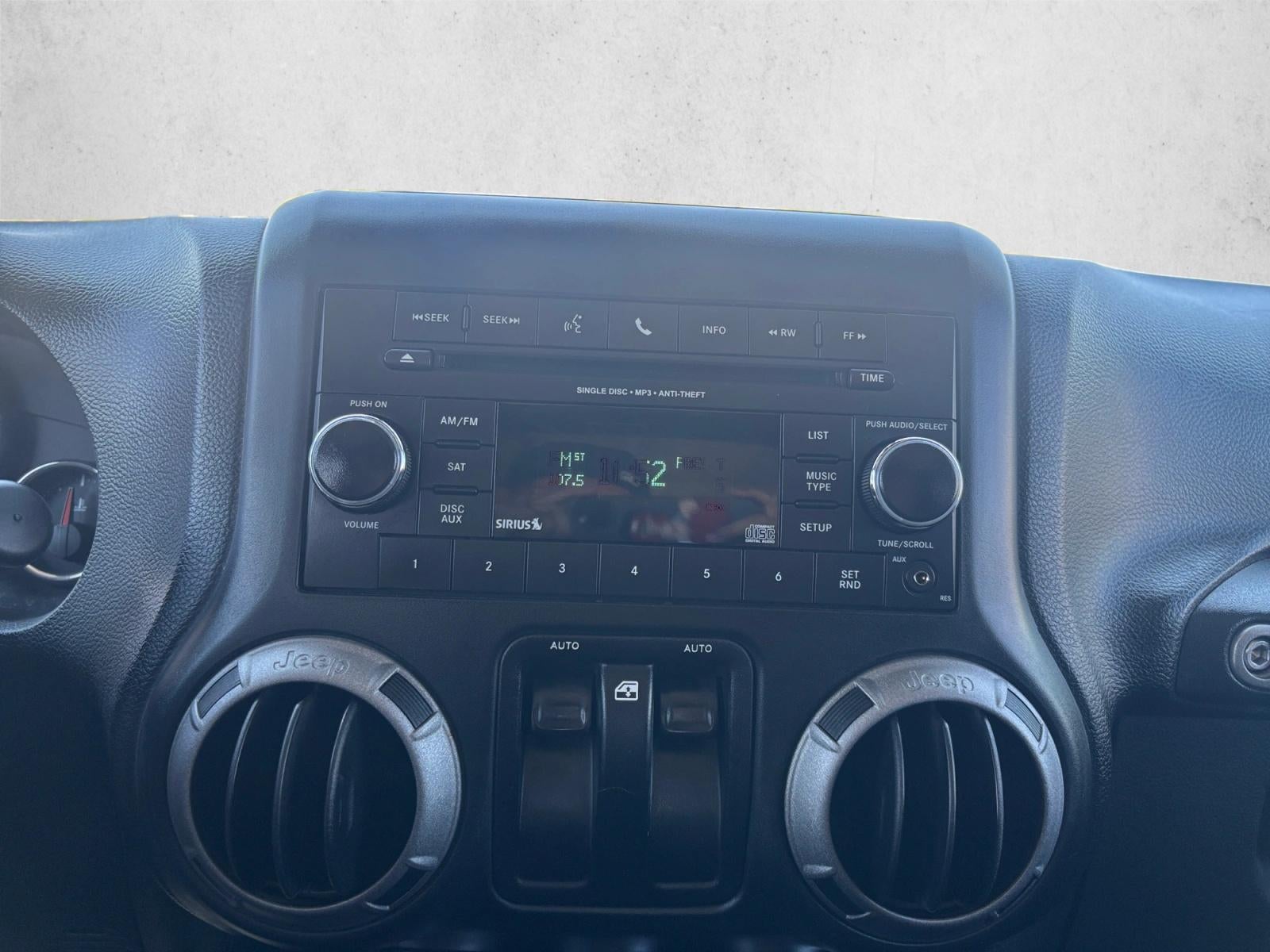 2013 Jeep Wrangler 4WD 2dr Sport