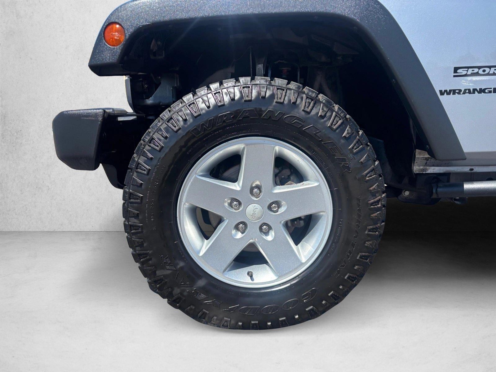 2013 Jeep Wrangler 4WD 2dr Sport