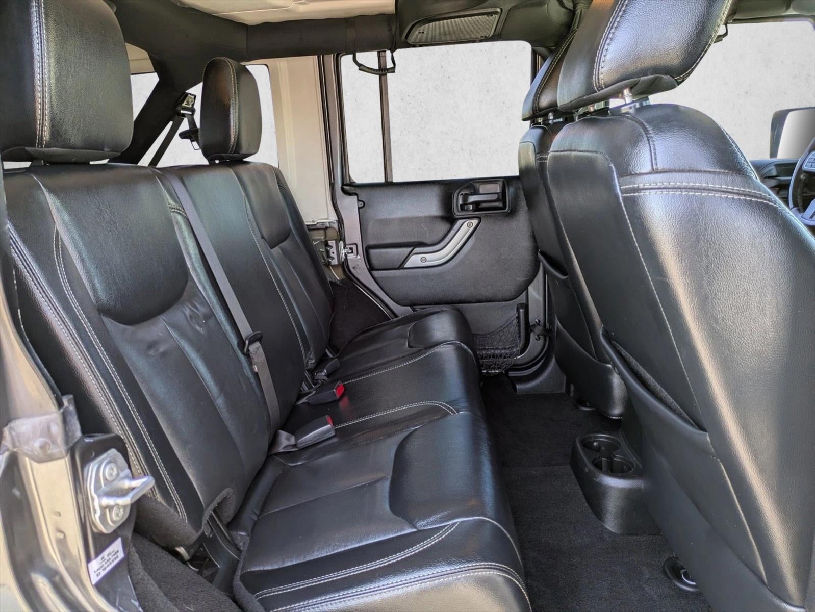2017 Jeep Wrangler Unlimited Sahara 4x4