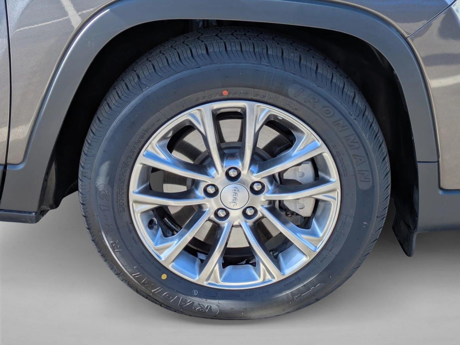 2020 Jeep Cherokee Latitude Plus FWD