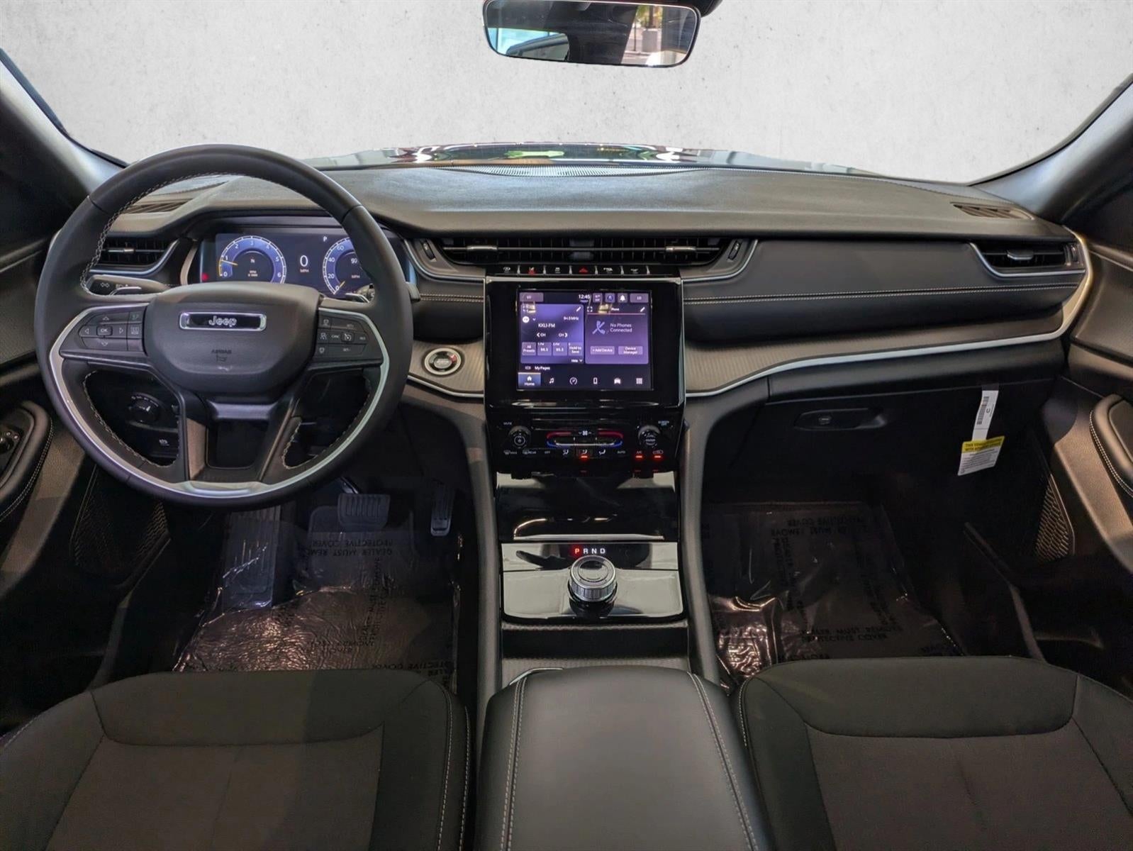 2025 Jeep Grand Cherokee L Laredo 4x2