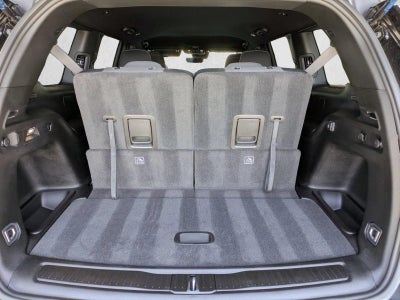2025 Jeep Grand Cherokee L Laredo 4x2