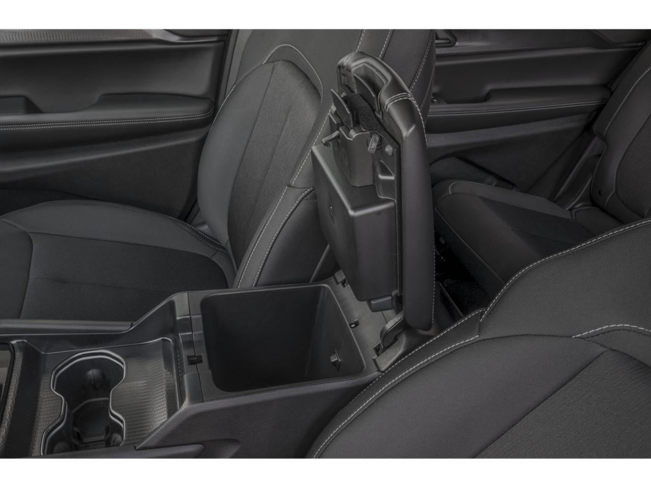 2025 Jeep Grand Cherokee L Laredo 4x2