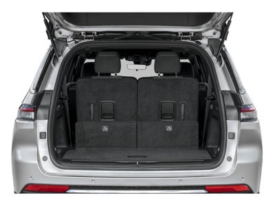 2025 Jeep Grand Cherokee L Laredo 4x2