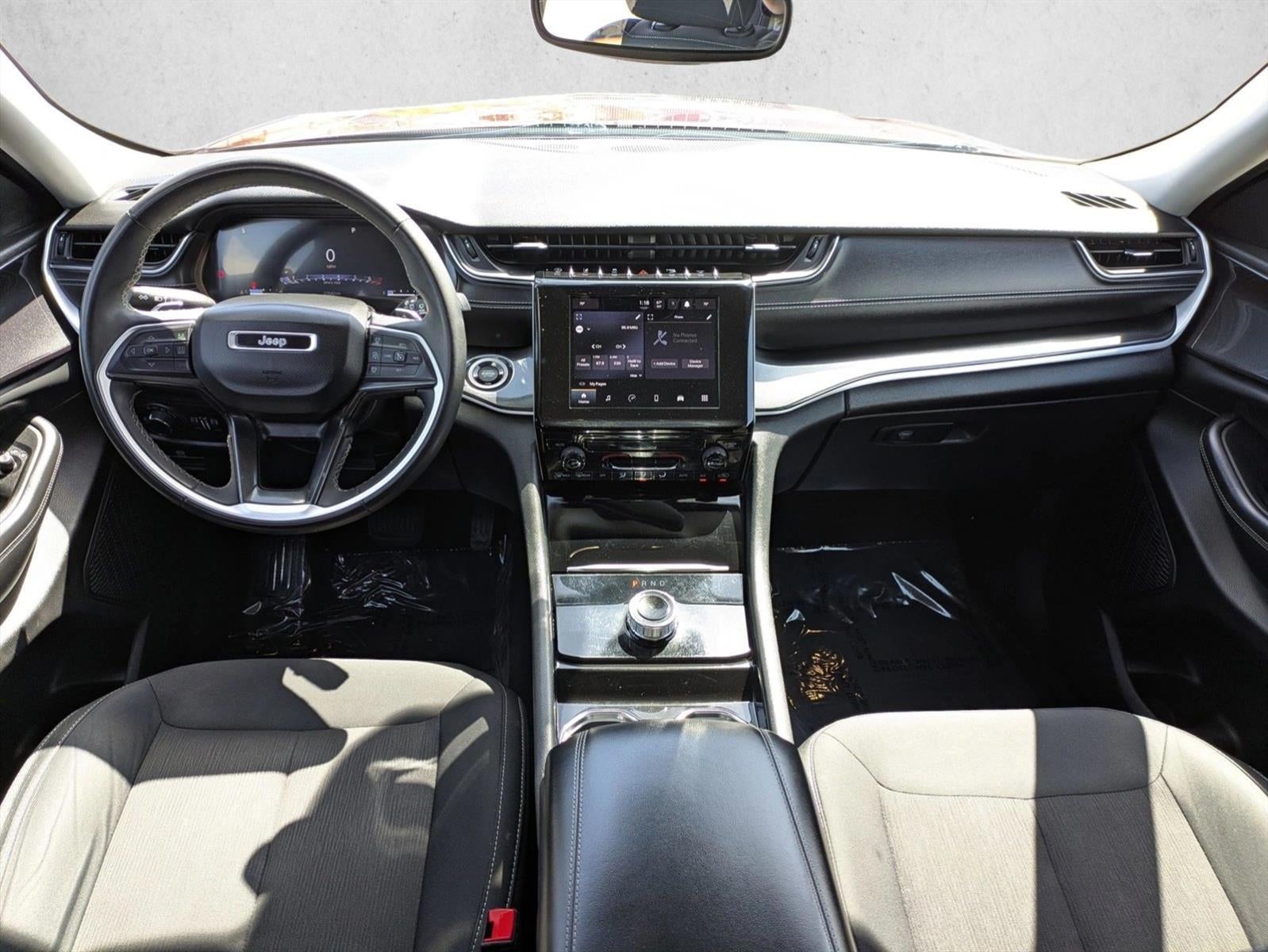 2023 Jeep Grand Cherokee L Laredo 4x4