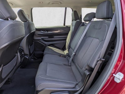 2023 Jeep Grand Cherokee L Laredo 4x4