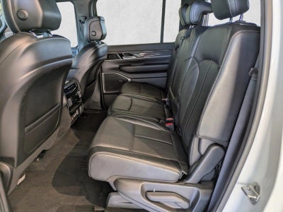 2022 Jeep Wagoneer Series II 4x2