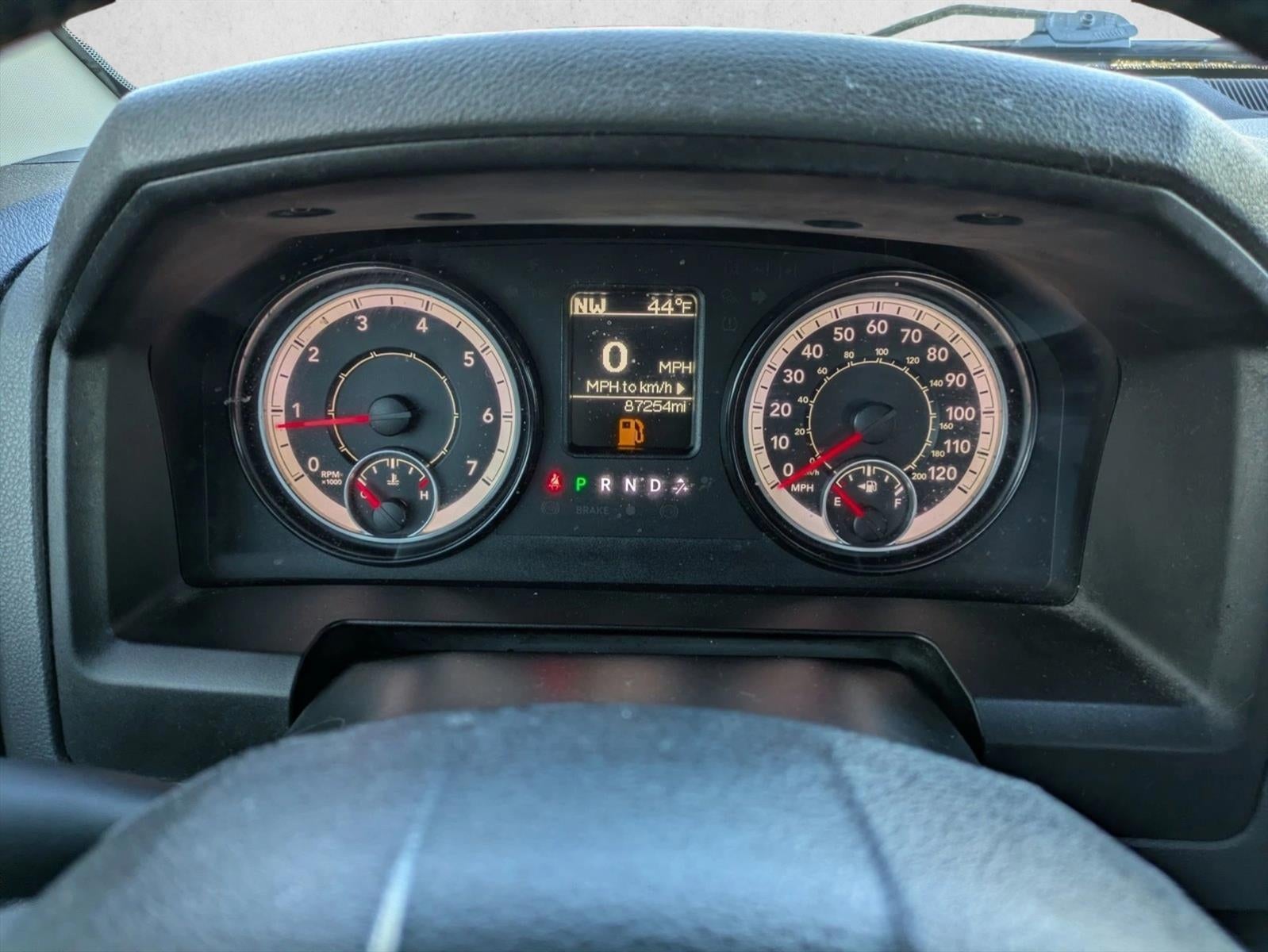 2017 RAM 1500 SLT 4x2 Quad Cab 6'4" Box