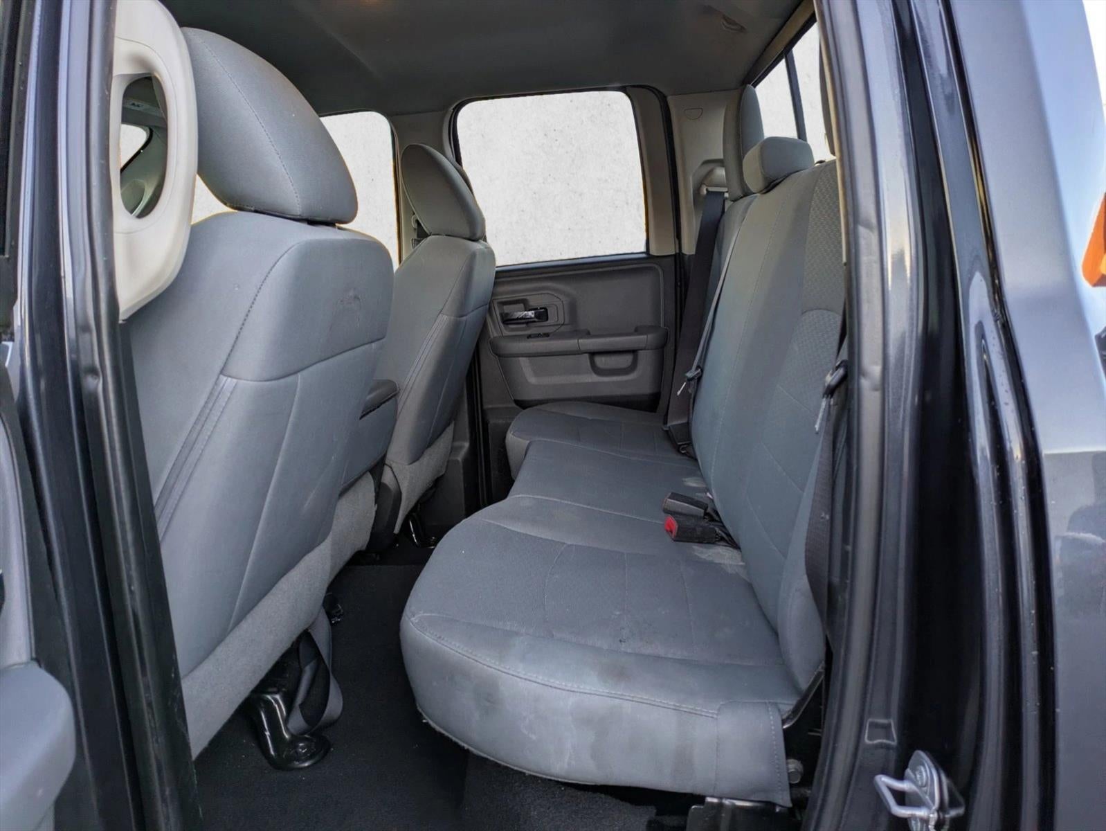 2017 RAM 1500 SLT 4x2 Quad Cab 6'4" Box