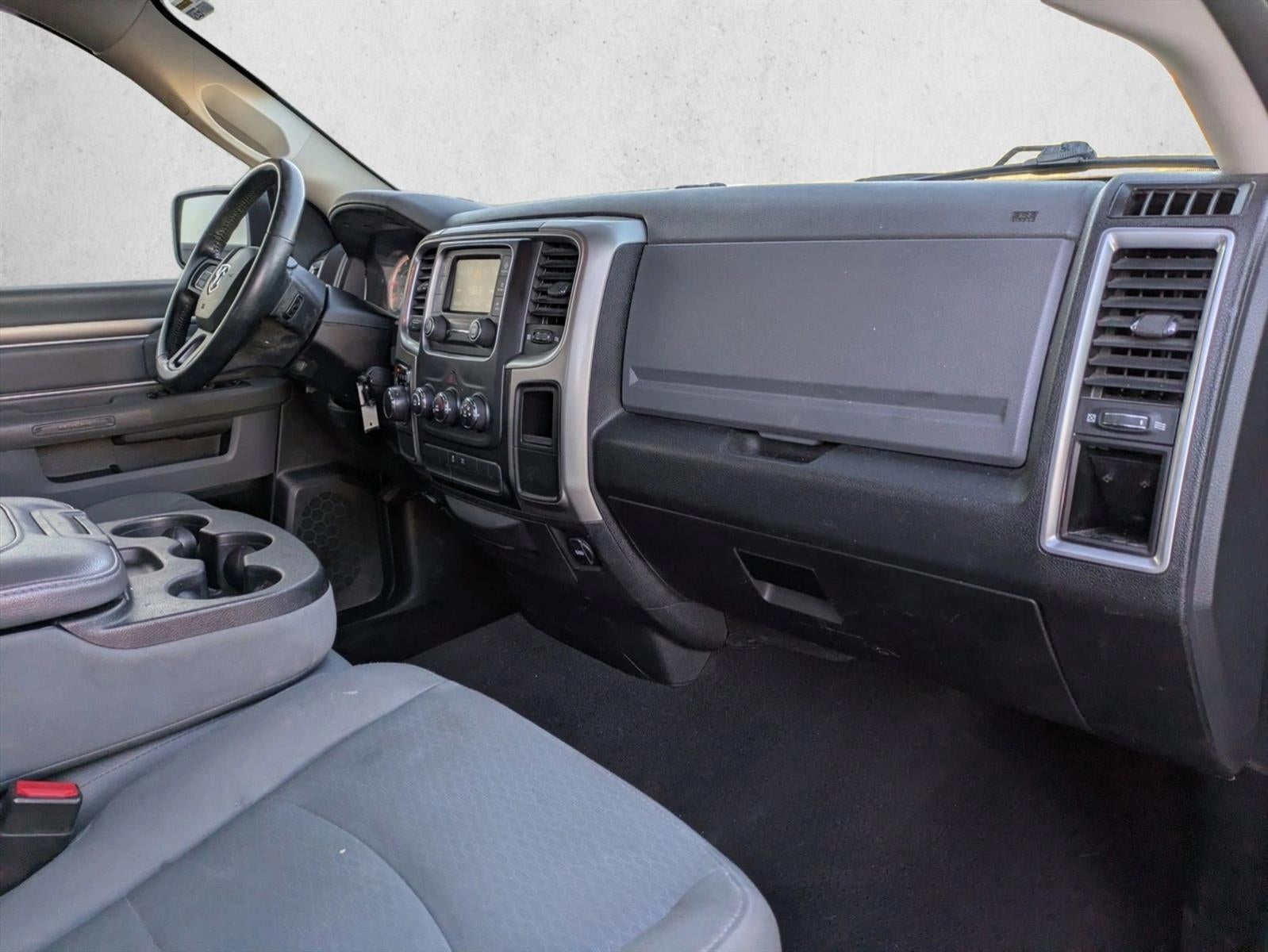 2017 RAM 1500 SLT 4x2 Quad Cab 6'4" Box