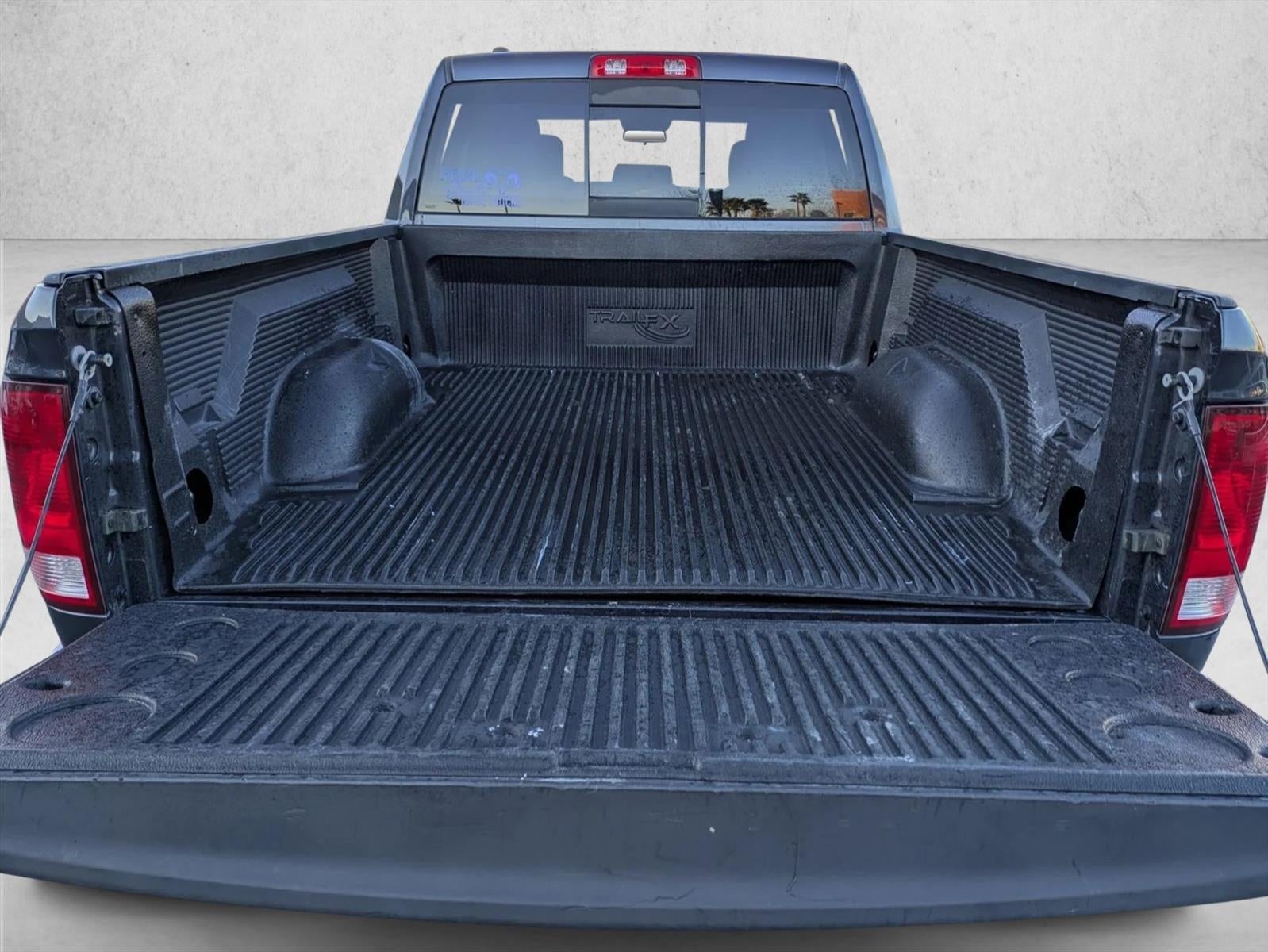 2017 RAM 1500 SLT 4x2 Quad Cab 6'4" Box