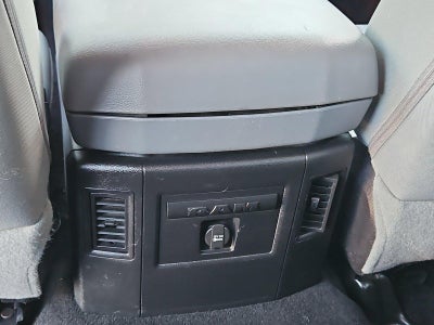 2016 RAM 1500 2WD Crew Cab 5.7 Ft Box Big Horn