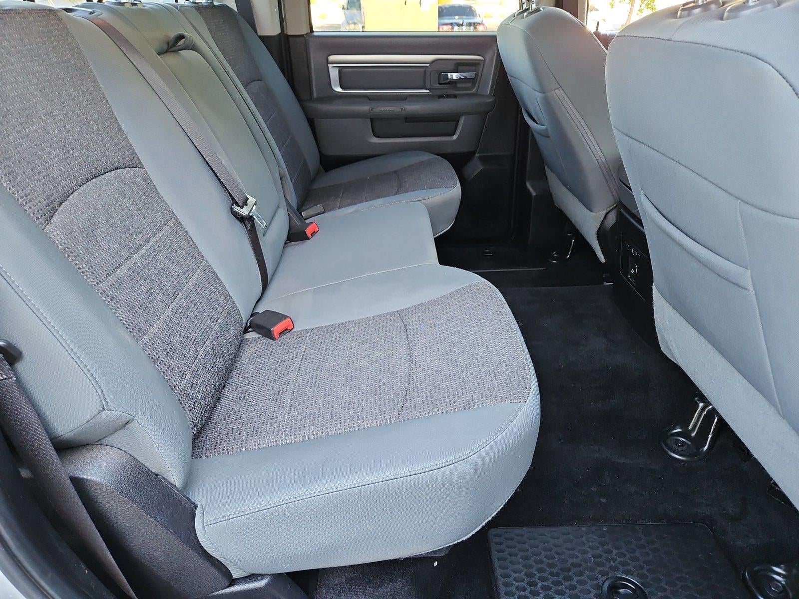 2016 RAM 1500 2WD Crew Cab 5.7 Ft Box Big Horn