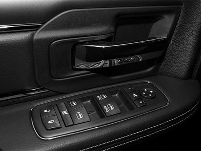 2013 RAM 1500 2WD Crew Cab 5.7 Ft Box Big Horn