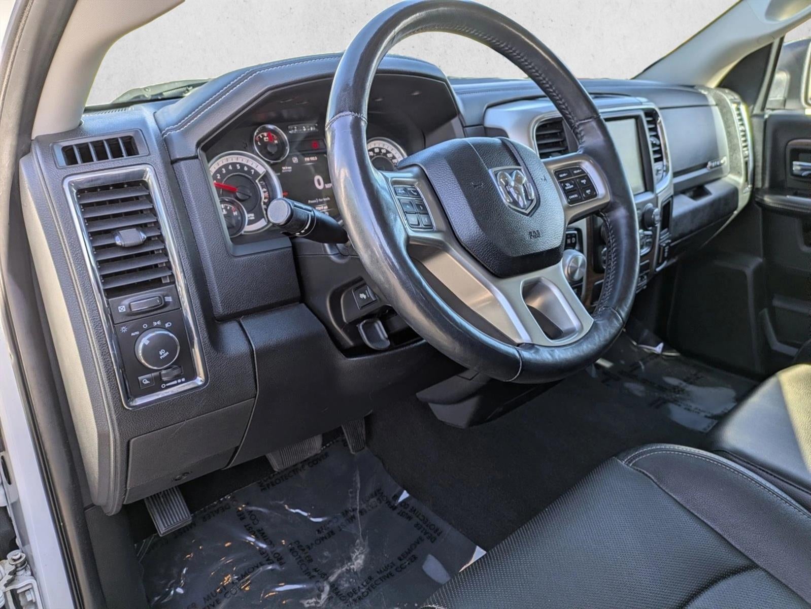 2017 RAM 1500 Laramie 4x4 Quad Cab 6'4" Box